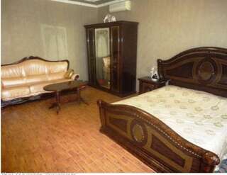 Гостиница Visantia Дивноморское  Двухместный номер Делюкс с 1 кроватью или 2 отдельными кроватями и балконом-5